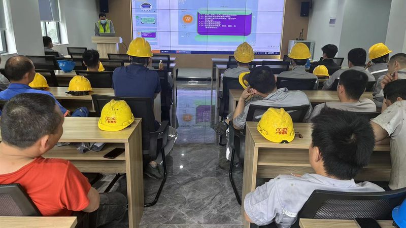 心理咨询师培训代理公司，如何选择更合适？**
